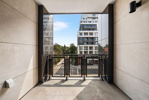 Photo 14 at Suite 411 - 2 Forest Hill Road, Casa Loma, Toronto