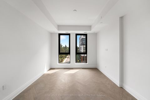 Photo 20 at Suite 411 - 2 Forest Hill Road, Casa Loma, Toronto