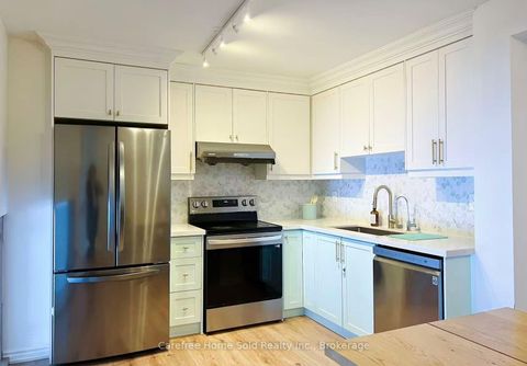 Photo 4 at 207 Milestone Crescent, Aurora Village, Aurora