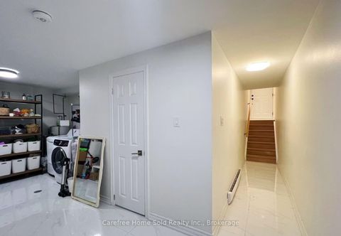 Photo 9 at 207 Milestone Crescent, Aurora Village, Aurora