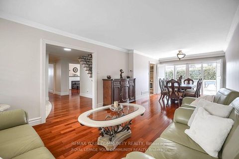 Photo 9 at 18 Terryellen Crescent, Markland Wood, Toronto