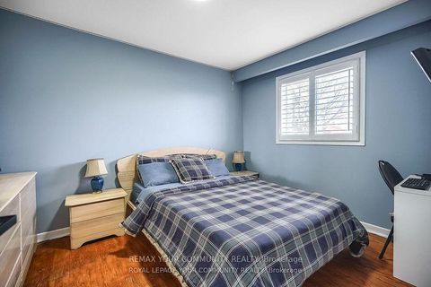 Photo 27 at 18 Terryellen Crescent, Markland Wood, Toronto