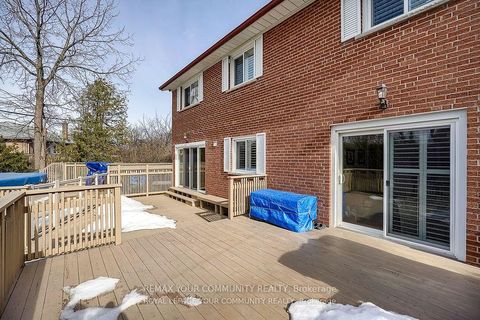 Photo 39 at 18 Terryellen Crescent, Markland Wood, Toronto