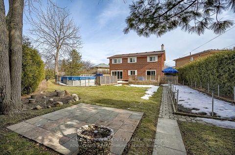 Photo 44 at 18 Terryellen Crescent, Markland Wood, Toronto