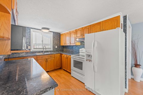 Photo 15 at 320 Pasadena Drive, Keswick South, Georgina