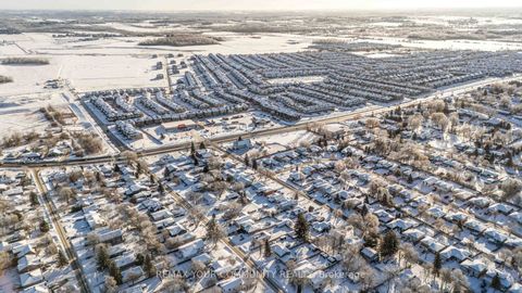 Photo 44 at 320 Pasadena Drive, Keswick South, Georgina