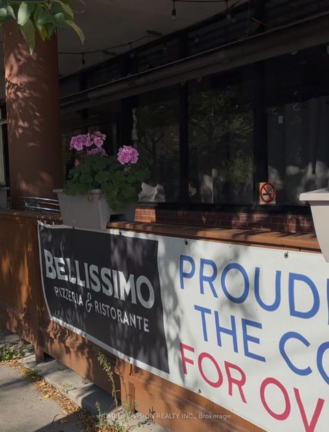 Photo 3 at 164 The Esplanade Avenue, Waterfront Communities C8, Toronto