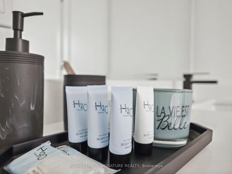 Photo 32 at 1 Flax Field Lane, Willowdale West, Toronto