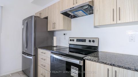 Photo 14 at 1 Harvest Crescent, Shore, Barrie