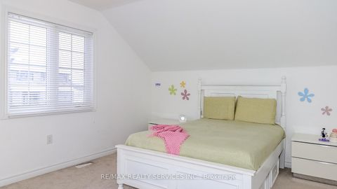 Photo 28 at 1 Harvest Crescent, Shore, Barrie