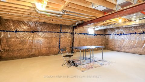 Photo 33 at 1 Harvest Crescent, Shore, Barrie