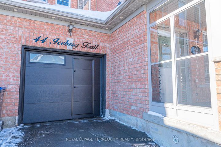 Photo 3 at 44 Iceberg Trail, Wellington, Brampton