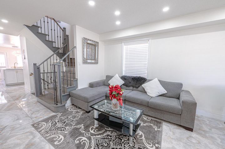 Photo 8 at 44 Iceberg Trail, Wellington, Brampton