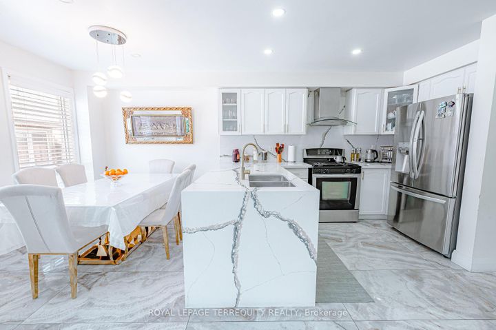 Photo 10 at 44 Iceberg Trail, Wellington, Brampton