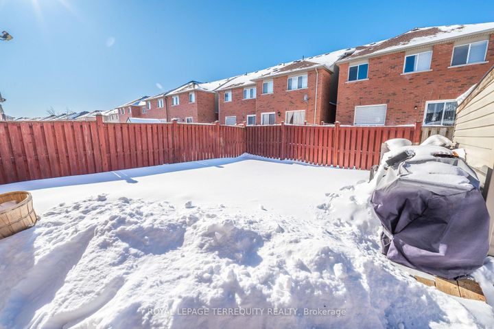 Photo 38 at 44 Iceberg Trail, Wellington, Brampton