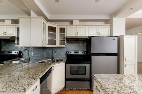 Photo 10 at 305 - 935 Royal York Road, Queensway, Toronto