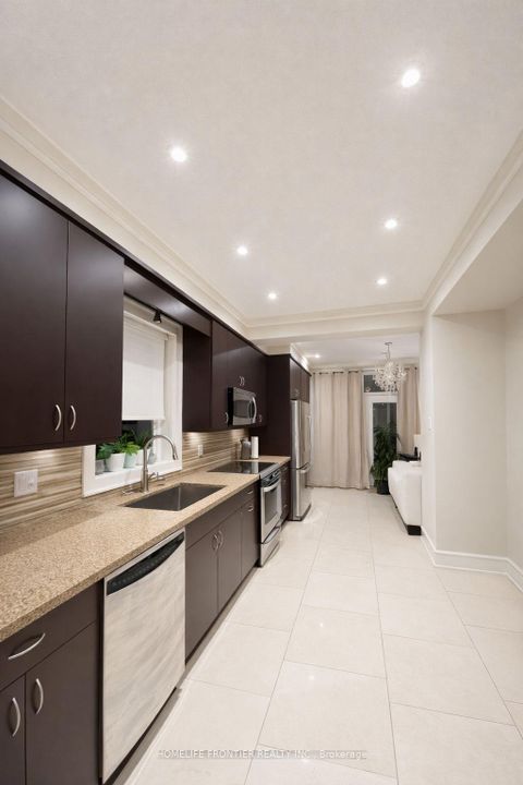 Photo 3 at 38 Henderson Avenue, Bellwoods, Toronto