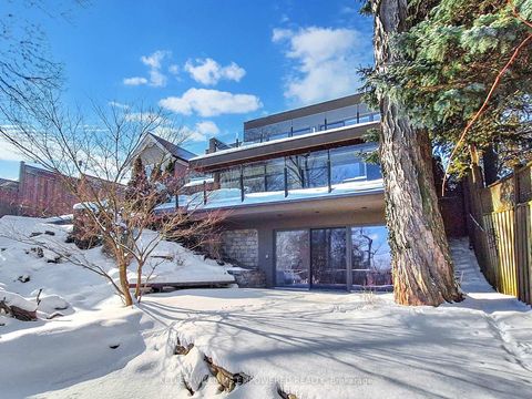 Photo 1 at 9 Fenwood Heights, Cliffcrest, Toronto