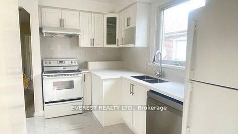 Photo 3 at 45 Kilgreggan Crescent, Bendale, Toronto
