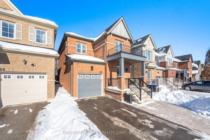 Photo 3 at 82 Orr Drive, Bradford, Bradford West Gwillimbury