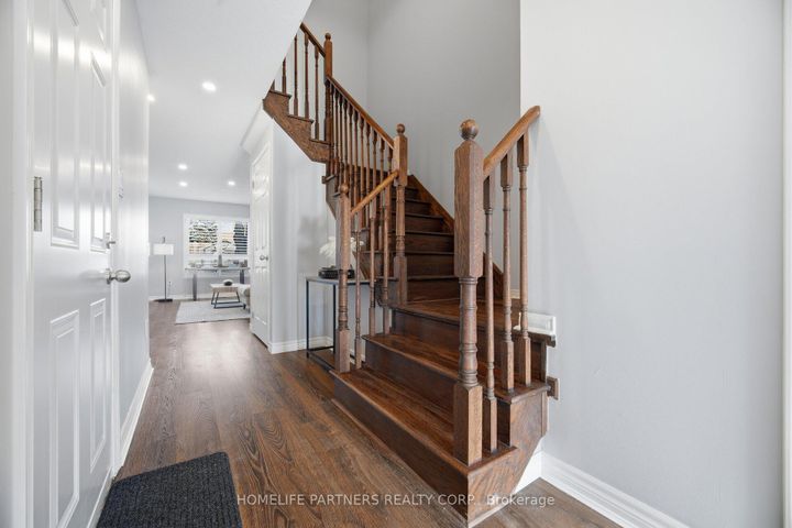 Photo 18 at 82 Orr Drive, Bradford, Bradford West Gwillimbury