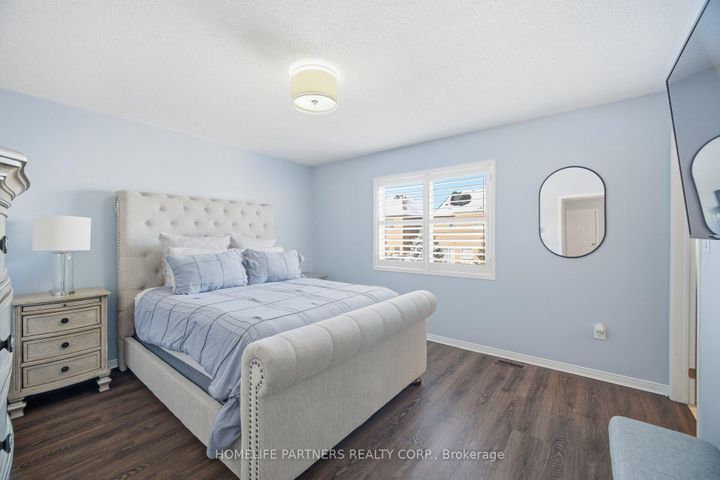 Photo 20 at 82 Orr Drive, Bradford, Bradford West Gwillimbury