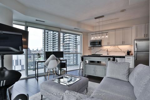 Photo 14 at 1103 - 20 Bruyeres Mews, Niagara, Toronto