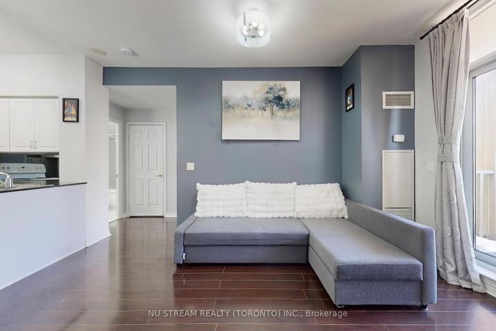 Photo 12 at 611 - 18 Kenaston Gardens, Bayview Village, Toronto