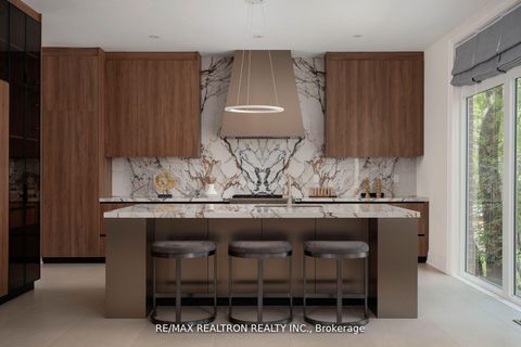 Photo 2 at 146 Empress Avenue, Willowdale East, Toronto