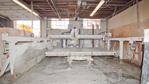 Photo 13 at 01 - 63 Torbarrie Road, CFB, Toronto