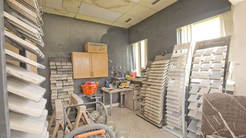 Photo 31 at 01 - 63 Torbarrie Road, CFB, Toronto