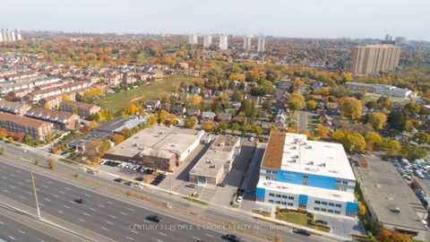 Photo 32 at 01 - 63 Torbarrie Road, CFB, Toronto