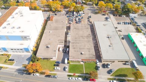 Photo 35 at 01 - 63 Torbarrie Road, CFB, Toronto