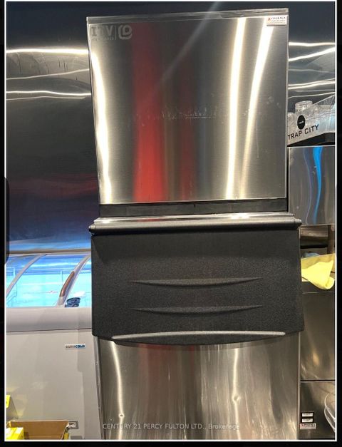 Photo 4 at 2-3 - 5235 Steeles Avenue W, Humber Summit, Toronto