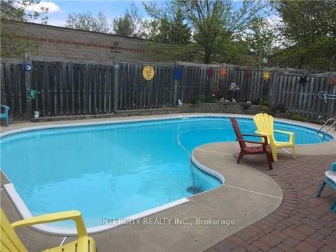 Photo 49 at 25 Meyer Avenue, East Bayfield, Barrie