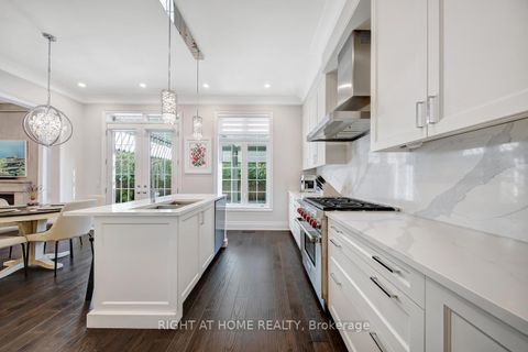 Photo 7 at 38 Menotti Drive, Oak Ridges, Richmond Hill