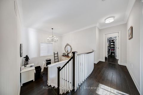 Photo 16 at 38 Menotti Drive, Oak Ridges, Richmond Hill