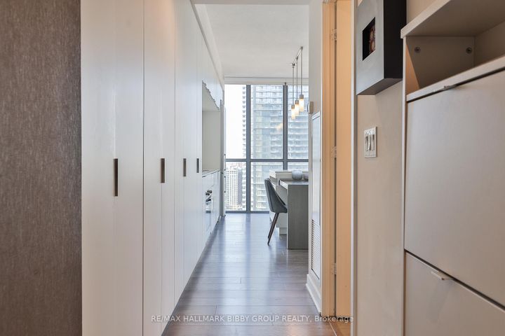 Photo 11 at 2904 - 110 Charles Street E, Yonge Corridor, Toronto