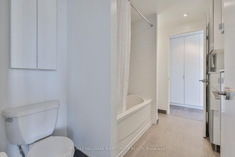 Photo 17 at 2904 - 110 Charles Street E, Yonge Corridor, Toronto