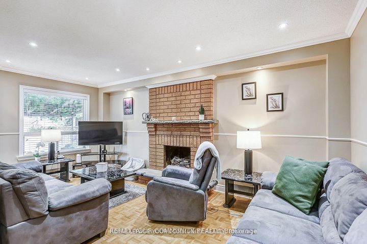 Photo 16 at 1045 Sherwood Mills Boulevard, East Credit, Mississauga