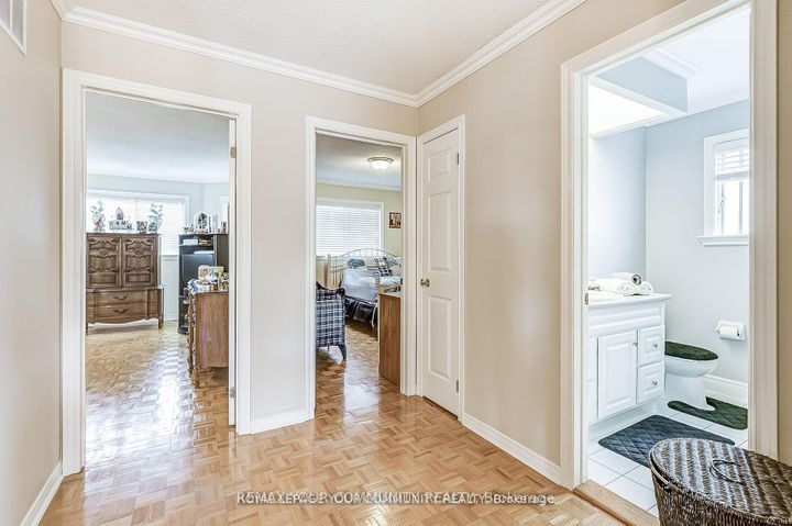 Photo 28 at 1045 Sherwood Mills Boulevard, East Credit, Mississauga