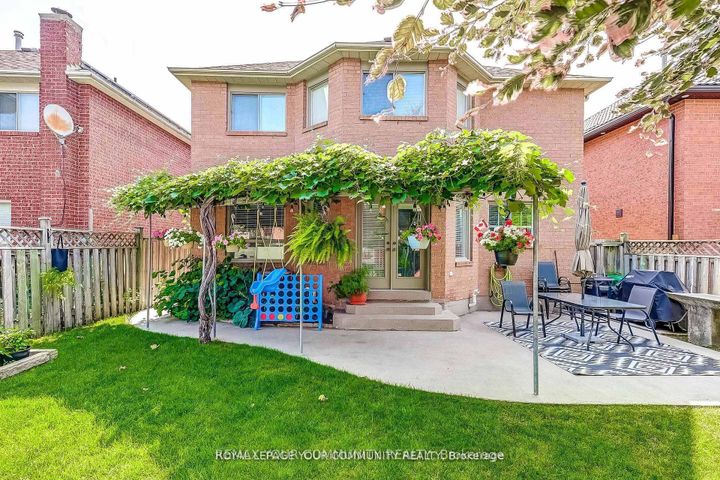 Photo 43 at 1045 Sherwood Mills Boulevard, East Credit, Mississauga