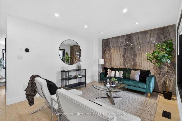 Photo 4 at 50 - 5090 FAIRVIEW Street, Appleby, Burlington