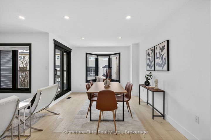 Photo 5 at 50 - 5090 FAIRVIEW Street, Appleby, Burlington