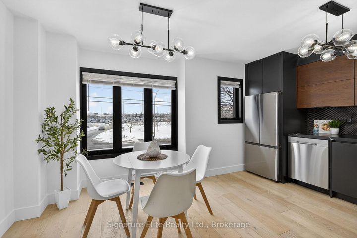 Photo 11 at 50 - 5090 FAIRVIEW Street, Appleby, Burlington