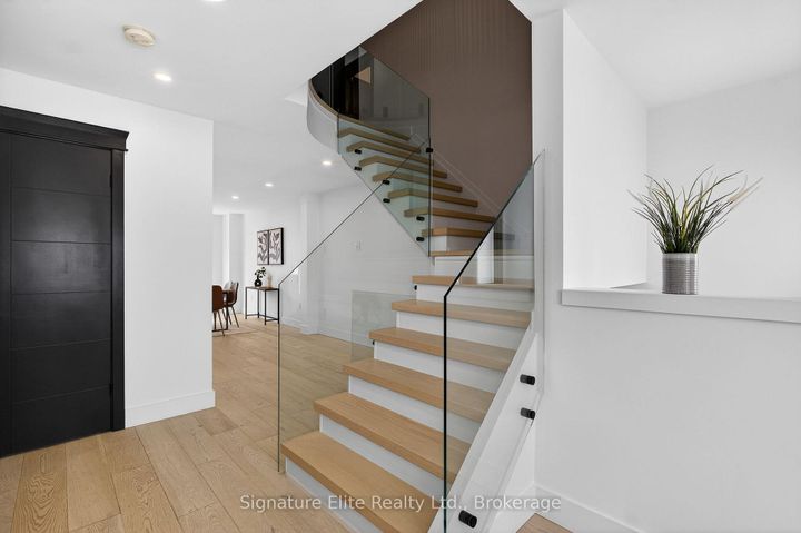 Photo 19 at 50 - 5090 FAIRVIEW Street, Appleby, Burlington