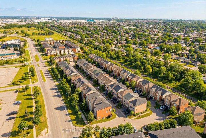 Photo 37 at 50 - 5090 FAIRVIEW Street, Appleby, Burlington