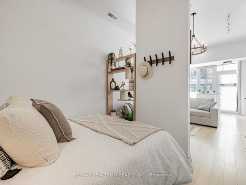 Photo 7 at 31 - 247 Broward Way, Rural Innisfil, Innisfil