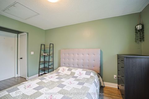 Photo 27 at 164 - 85 Bristol Road E, Hurontario, Mississauga