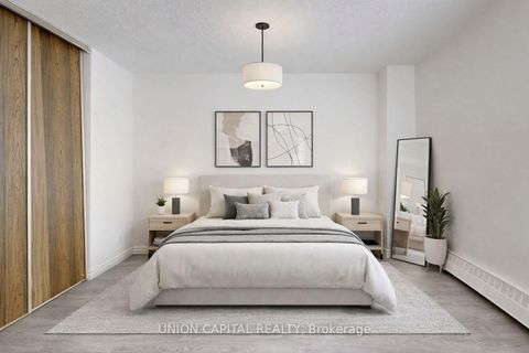 Photo 10 at 126 - 10 Eddystone Avenue, Jane Heights, Toronto